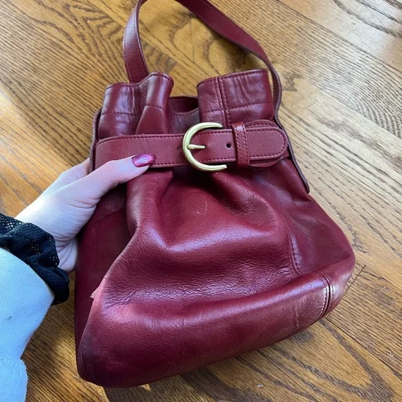 👜COACH: Burgundy vintage, Legacy belted SoHo crossbody bucket bag, #4156. - Picture 3 of 15